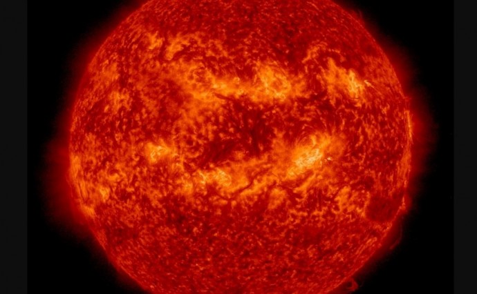На Солнце произошла вспышка в зоне максимального воздействия на Землю