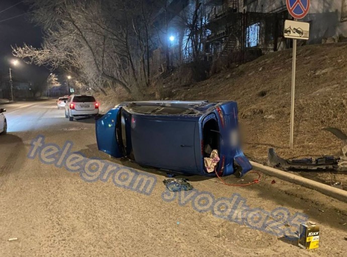 «Увезли на скорой»: жесткое ночное ДТП произошло во Владивостоке