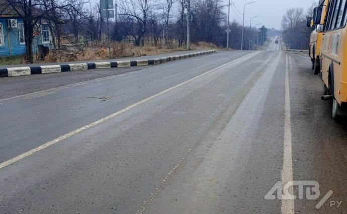 Гололёд сковал дороги в центральной части Сахалина