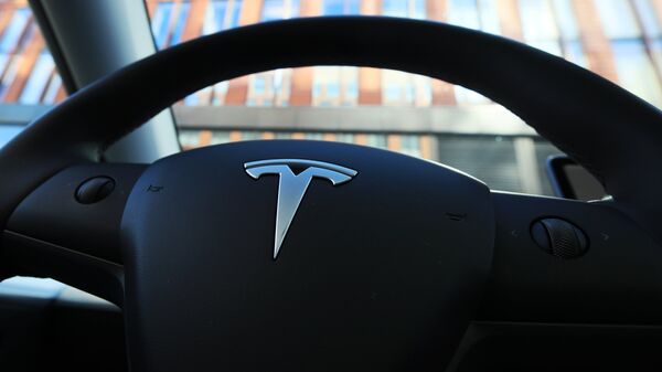 СМИ: на Украине из-за нехватки энергии "пустили под нож" Tesla