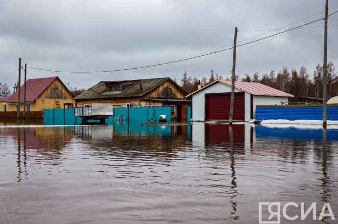 Пострадавшие от паводка в районах Якутии накануне Нового года получили дополнительные выплаты