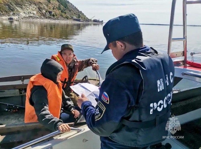 В Якутии продолжается акция «Вода – безопасная территория»