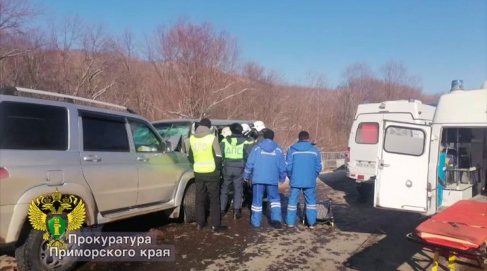 Второе за сутки. Жёсткое ДТП с микроавтобусом произошло в Приморье