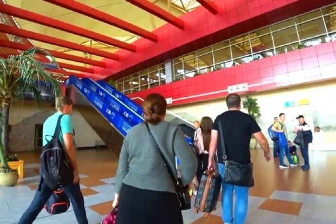 Российских туристов в Египет будет возить AZUR Air