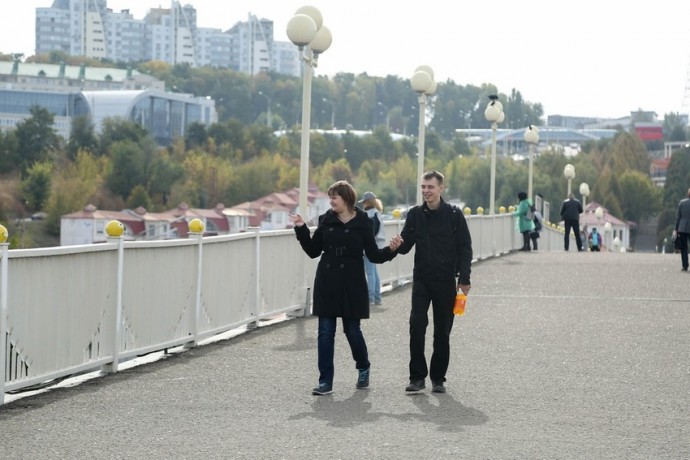 В Белгороде с 6 сентября перекрывают движение людей по мосту со смайлами