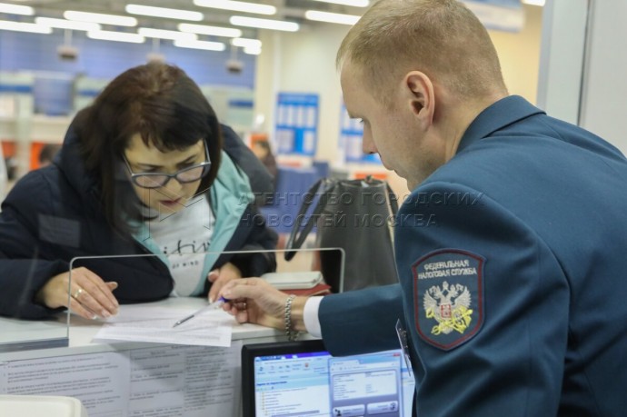 Вступил в силу закон о наказании до семи лет лишения свободы за подложные налоговые декларации