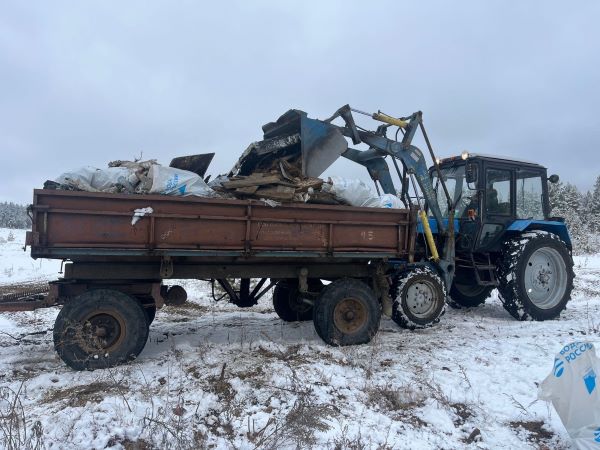 В пригородном районе Бурятии лесники собрали 5 кубометров мусора