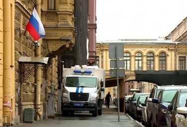 Суд приостановил деятельность фирмы, поставлявшей питание в детсад «Дельфин», где отравились дети