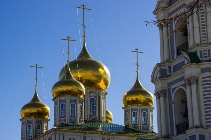 Священник рассказал тулякам, можно ли православному встречаться с неверующей