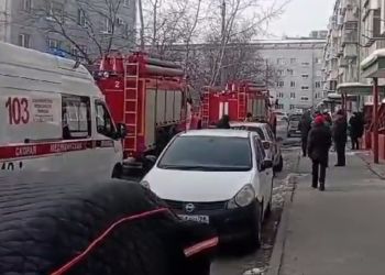 Женщина и двое детей пострадали во время пожара в Благовещенске