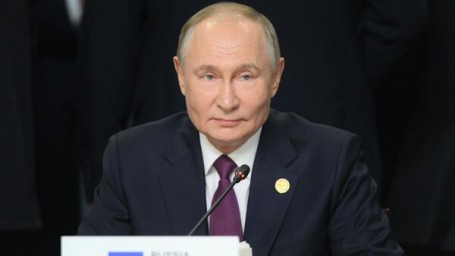 Путин поручил уточнить прогноз неэнергетического экспорта к весне 2025 года