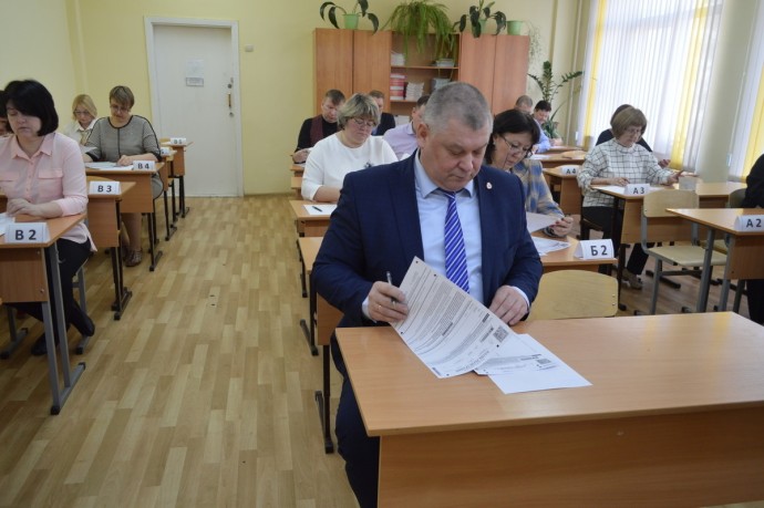 Родители нижегородских школьников сдали ЕГЭ в рамках всероссийской акции