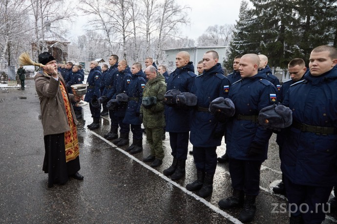 В Пензе проводили в армию еще около 70 новобранцев осеннего призыва