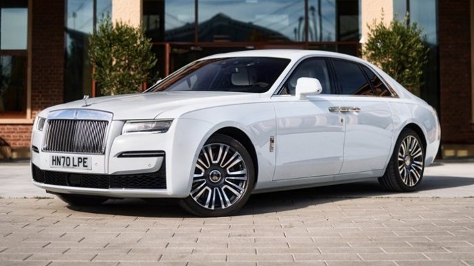 Обновлённый Rolls-Royce Ghost готовится к премьере: первые подробности о рестайлинге