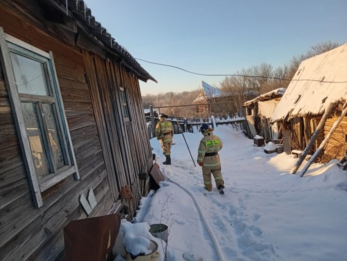 Пензенские спасатели помогли потушить пожар в Городищенском районе