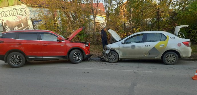 Пьяный водитель выехал на встречку и устроил ДТП в Горно-Алтайске