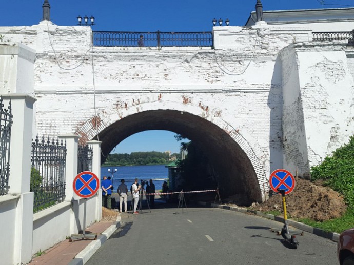 В Ярославле обследуют Медведицкий мост на Волжской набережной для будущей реставрации