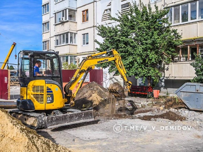 В Белгороде начали монтаж системы горячего водоснабжения в пострадавшем при теракте доме