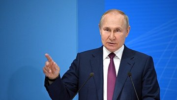 Путин поприветствовал участников итогового форума "Сообщество"