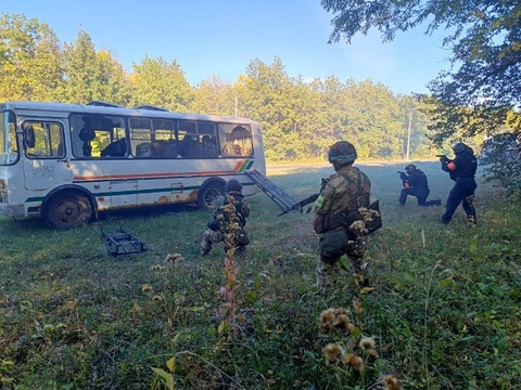 Оперативный штаб в Мордовии провел учения по задержанию территористов на автовокзале Саранска