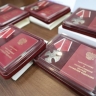 Мэр Иркутска Руслан Болотов передал Ордена Мужества родственникам участников СВО