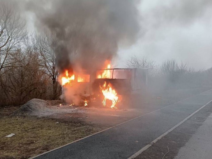 В Белгородском районе в результате атаки украинского дрона сгорел автомобиль