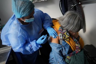 В США признали намеренную дискредитацию китайской вакцины от COVID-19