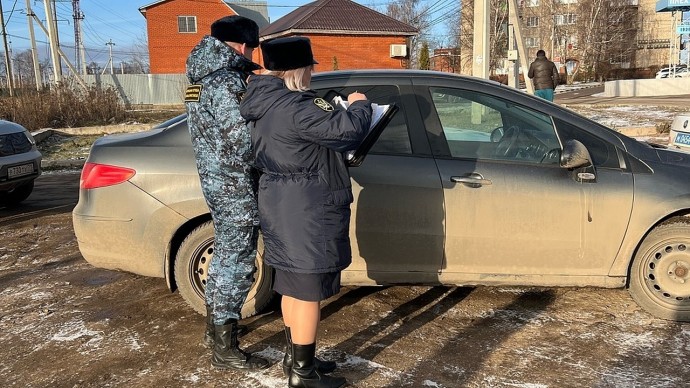 В Плеханово в ходе рейда эвакуировано 10 машин представителей цыганского этноса