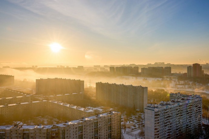 Туман и слабый гололед ожидаются в Москве