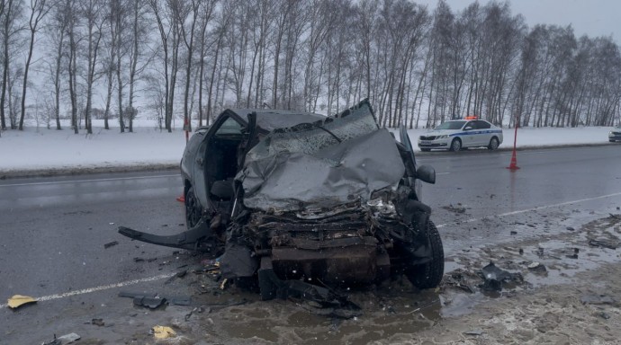 Жуткое ДТП в Пензенской области: два человека погибли в искореженной машине