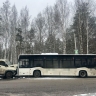 Грузовик и автобус столкнулись лоб в лоб во Всеволожском районе