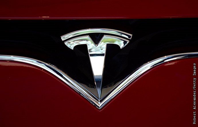 Tesla во II кв. получила рекордную выручку, сократив чистую прибыль почти вдвое