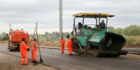 В переулке Щепном в Астрахани приступили к укладке асфальта