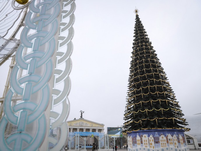 В Белгороде на площади установят прежнюю ёлку, но откажутся от монтажа катка