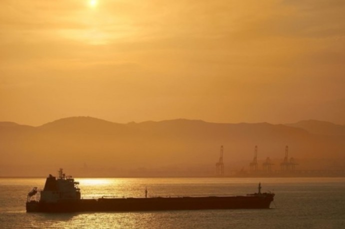 Индия отказывается принимать российские танкеры с нефтью из-за санкций США