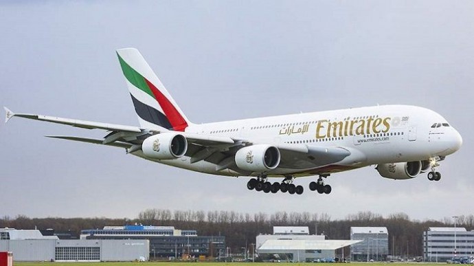 Авиакомпания Emirates запретила перевозить пейджеры и рации всем пассажирам, которые следуют через Дубай