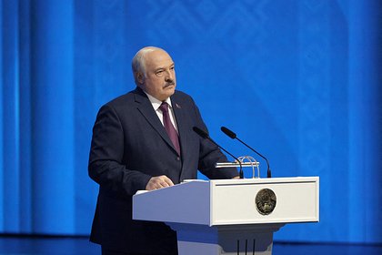 Лукашенко подписал закон об SMS-повестках в военкоматы
