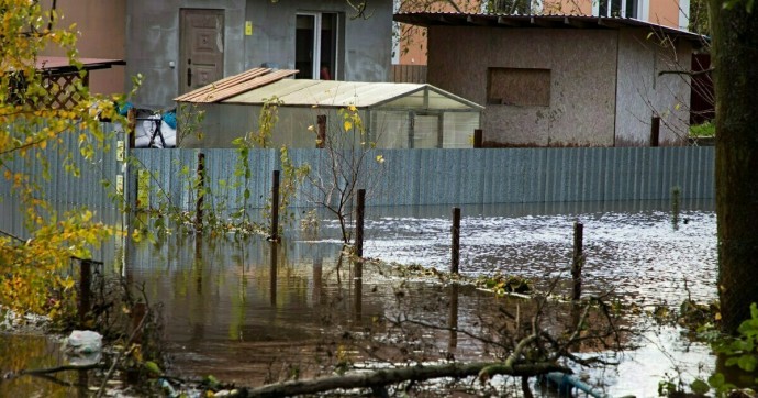 На одну семью и множество квартир: наводнения в Польше разрушили свыше 11 тысяч жилых домов