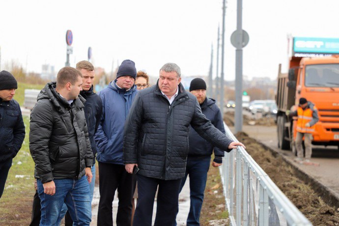 На Восточном обходе установили ограждения для пешеходов