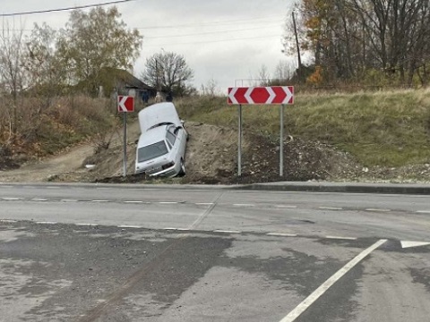 В Мордовии водитель "десятки" получил травмы, неудачно выехав на главную дорогу