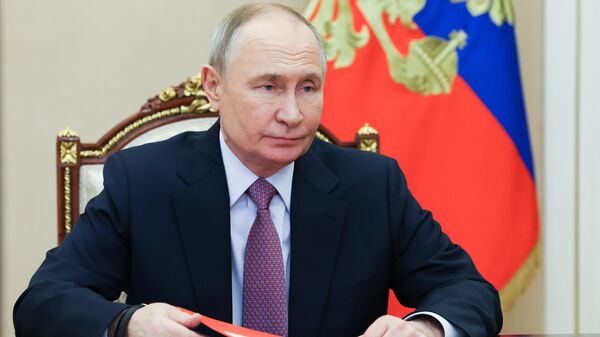 Путин поздравил россиян с наступающим 2025 годом