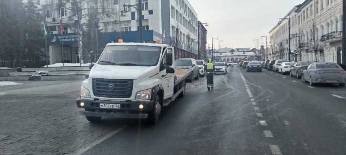 Главу района Уфы возмутился парковкой транспорта на тротуарах