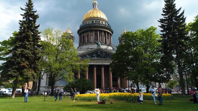 Петербург вошел в список самых популярных направлений для одиночных путешествий в июле