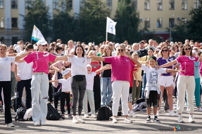 Улыбайтесь, господа: приказано собираться и веселиться