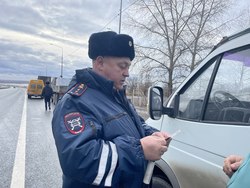 Дорожные полицейские начали проверку маршруток и автобусов