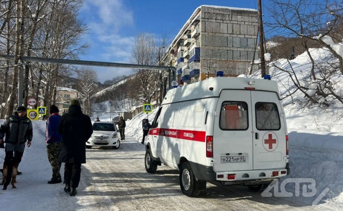 В Синегорске водитель сбил мальчика и мужчину на пешеходном переходе