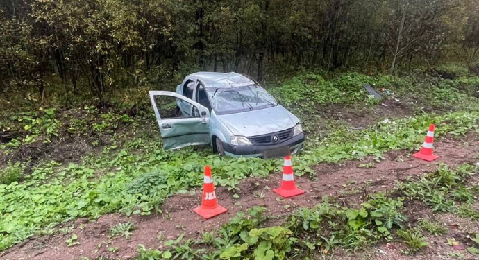 За сутки в Новгородской области двое из трёх водителей съехали в кювет