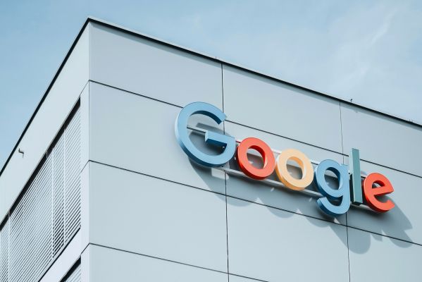 Власти Канады подали иск против Google