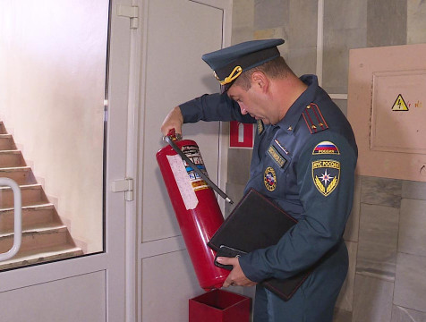 Массовые проверки безопасности проходят в школах Калужской области