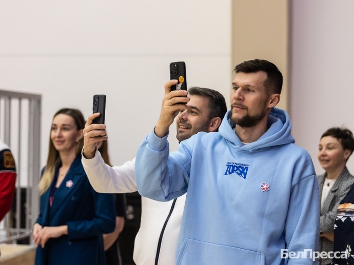 Чемпион и призёры Олимпийских игр посетили три спортивных объекта в Белгороде